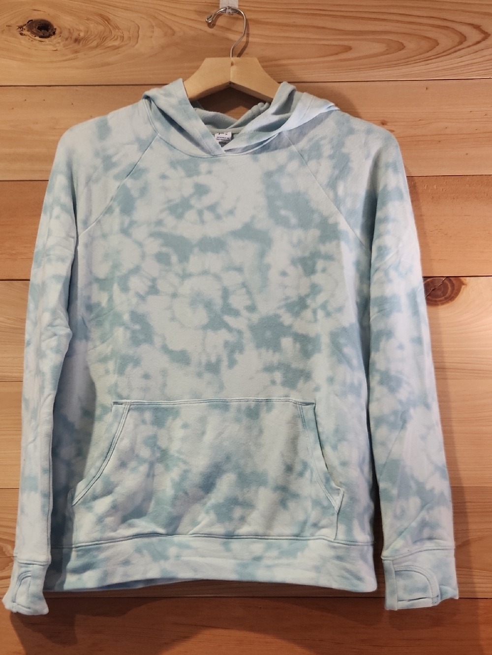 Athleta Light Blue and White Tie-Dye Crewneck Hoodie